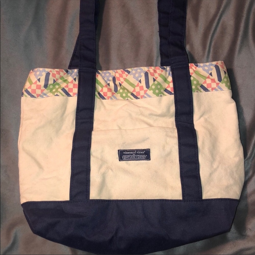 Barely ever used vineyard vines tote